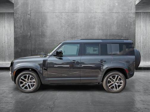 2025 Land Rover Defender 110 P400 S