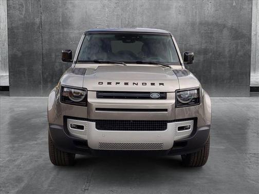 2025 Land Rover Defender 130 P400 S