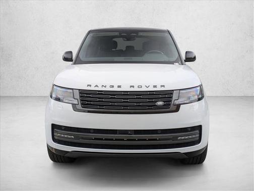 Fuji White 2026 Land Rover Range Rover P400 SE 7 Seat