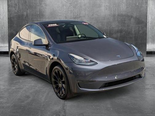 2023 Tesla Model Y Long Range Dual Motor All-Wheel Drive