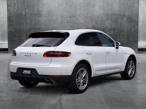 2016 Porsche Macan S
