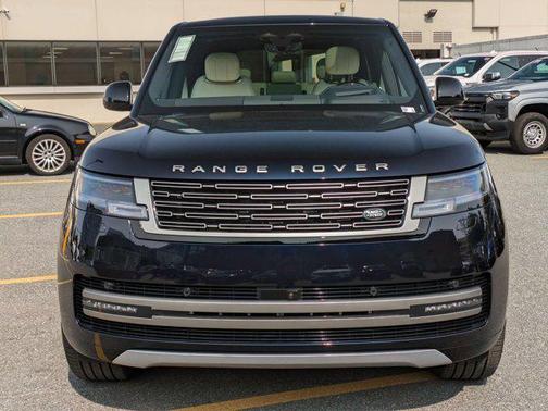 2025 Land Rover Range Rover P530 SE