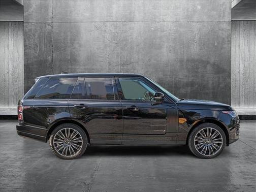 2022 Land Rover Range Rover SWB
