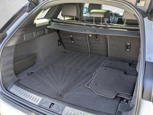 2025 Land Rover Range Rover Velar P250 SE R-Dynamic