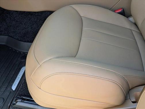 2025 Land Rover Range Rover P400 SE