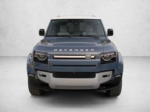 2025 Land Rover Defender 110 P400 S