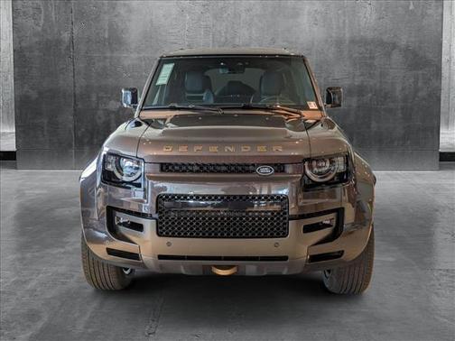 2025 Land Rover Defender P635 OCTA