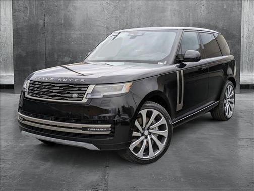 2025 Land Rover Range Rover P530 SE