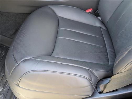 2026 Land Rover Range Rover Sport SE