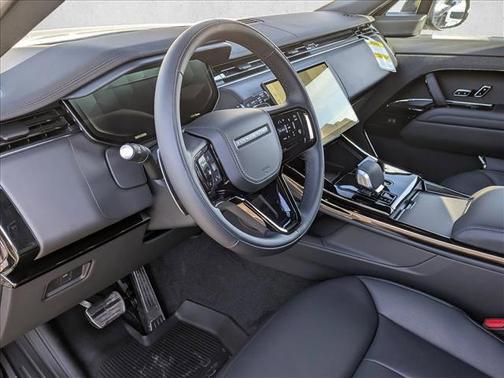 2026 Land Rover Range Rover Sport SE