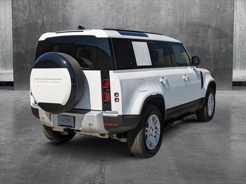 2025 Land Rover Defender 110 P400 S
