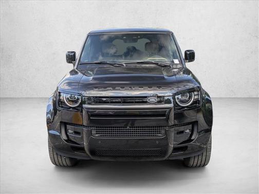Santorini Black Metallic 2026 Land Rover Defender 110 V8