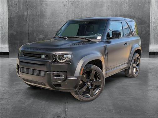 2023 Land Rover Defender V8