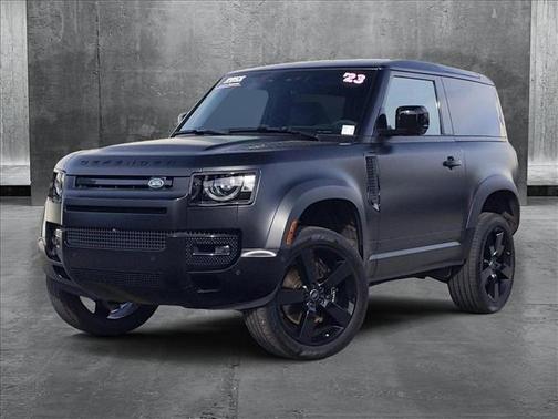 2023 Land Rover Defender V8
