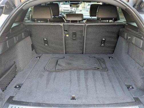 2025 Land Rover Range Rover Velar P250 SE R-Dynamic