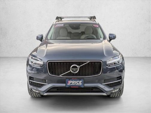 2019 Volvo XC90 T6 Momentum
