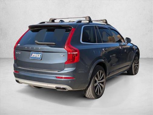 2019 Volvo XC90 T6 Momentum