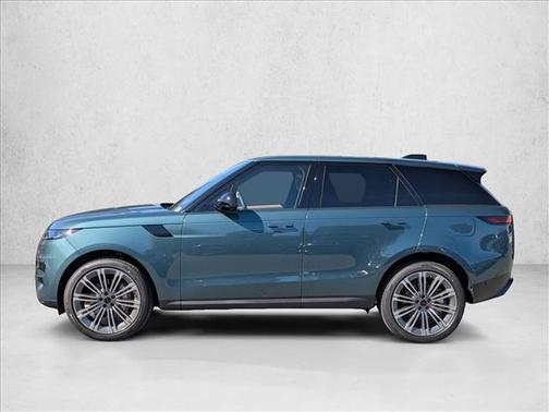 Giola Green Metallic 2026 Land Rover Range Rover Sport SE