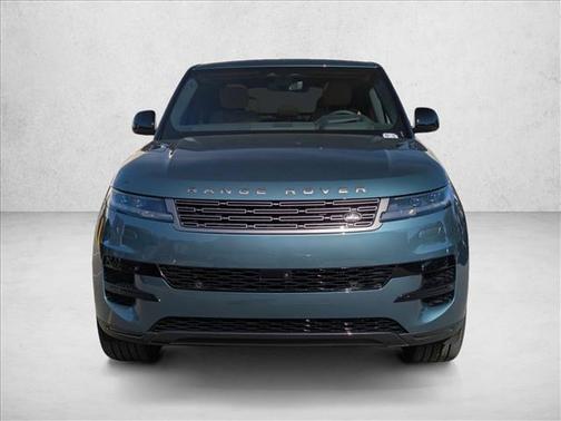 Giola Green Metallic 2026 Land Rover Range Rover Sport SE