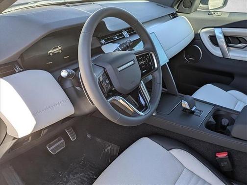 Fuji White 2026 Land Rover Discovery Sport Landmark