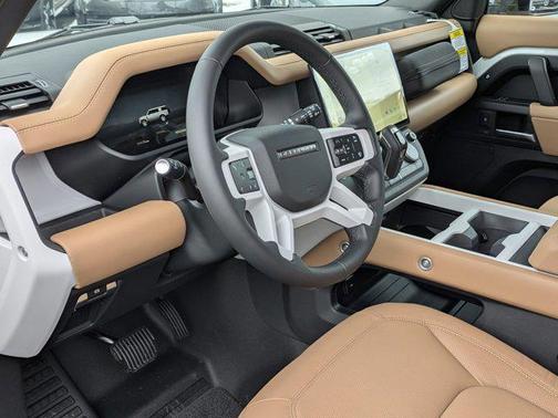 2026 Land Rover Defender P400 X-Dynamic SE