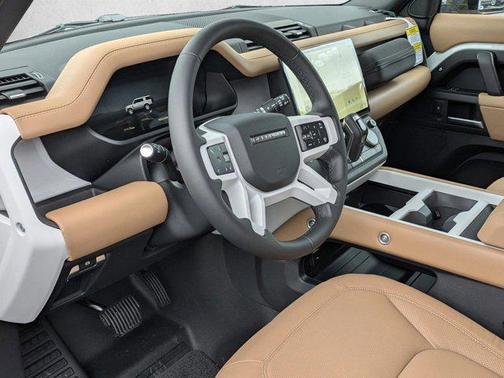 Fuji White 2026 Land Rover Defender P400 X-Dynamic SE