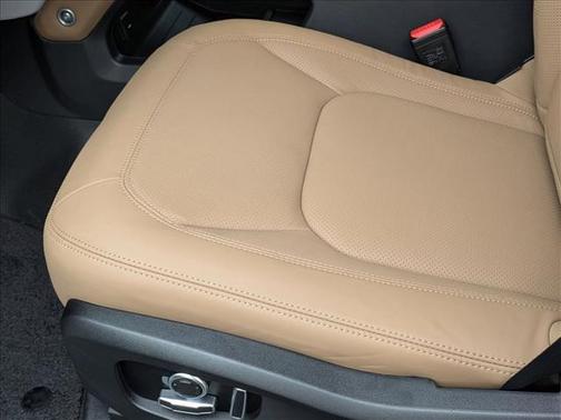 2026 Land Rover Defender P400 X-Dynamic SE