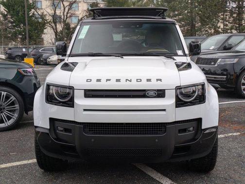 2026 Land Rover Defender P400 X-Dynamic SE