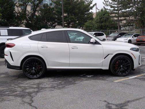 Alpine White 2024 BMW X6 xDrive40i