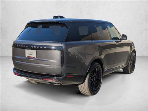 2025 Land Rover Range Rover P530 SE