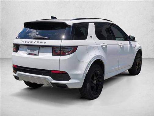 Fuji White 2025 Land Rover Discovery Sport S