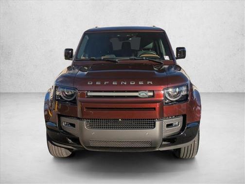 2024 Land Rover Defender 130 P400 X-Dynamic SE