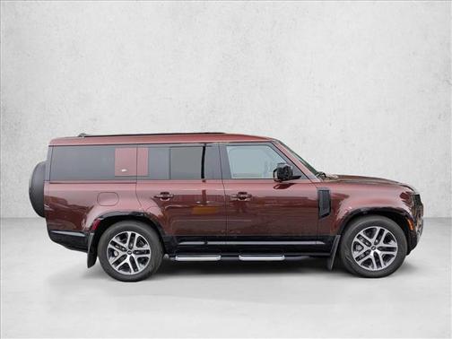 2024 Land Rover Defender 130 P400 X-Dynamic SE