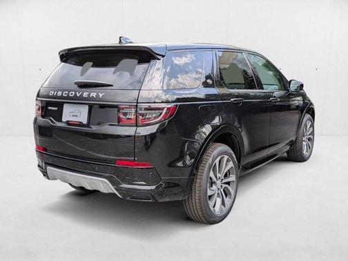 Santorini Black Metallic 2025 Land Rover Discovery Sport S