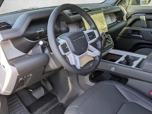 Santorini Black Metallic 2026 Land Rover Defender P400 X-Dynamic SE