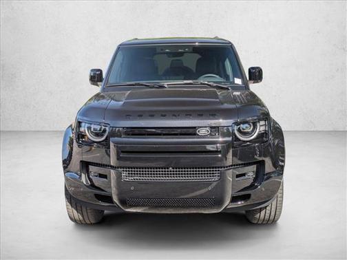 Santorini Black Metallic 2026 Land Rover Defender P400 X-Dynamic SE