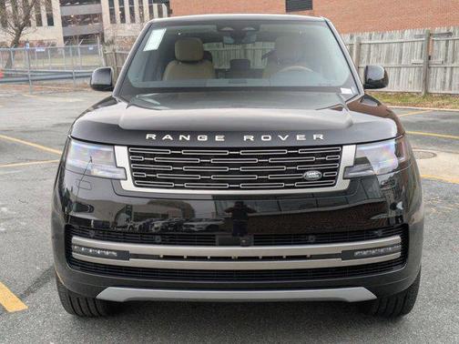 2026 Land Rover Range Rover P400 SE