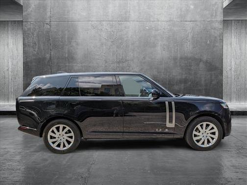 2023 Land Rover Range Rover P400 SE