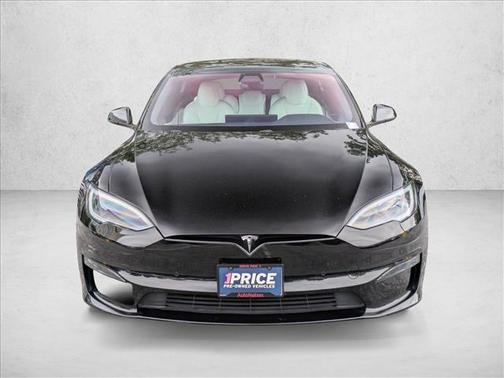 2022 Tesla Model S Plaid