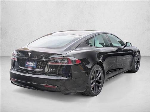 2022 Tesla Model S Plaid