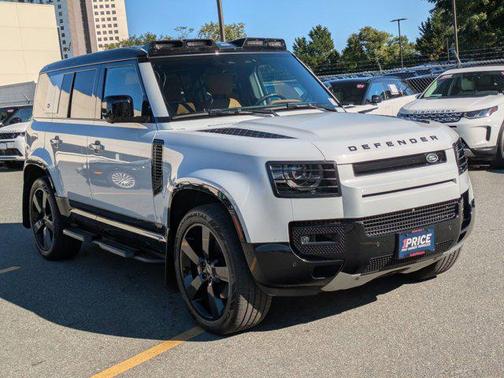 2023 Land Rover Defender 110 V8