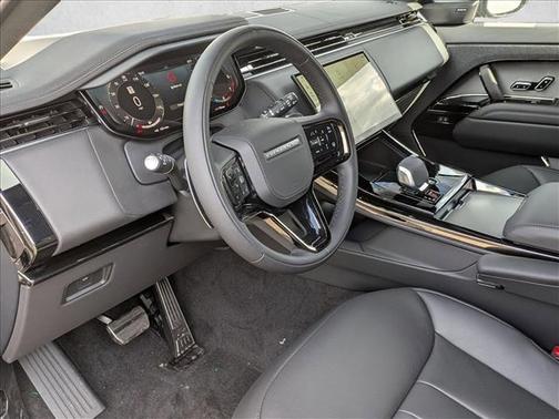 Carpathian Grey Premium Metallic 2026 Land Rover Range Rover Sport SE