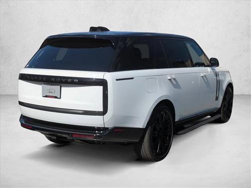 Fuji White 2026 Land Rover Range Rover P530 SE 7 Seat