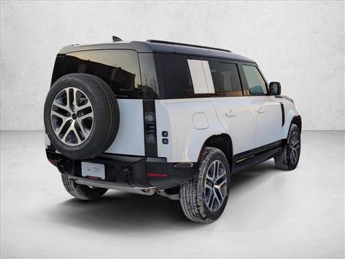 2026 Land Rover Defender P400 X-Dynamic SE