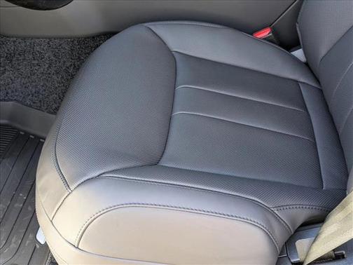 2026 Land Rover Range Rover P530 SE