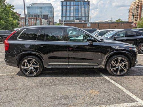 Onyx Black Metallic 2024 Volvo XC90 B6 Ultimate Bright Theme 7-Seater
