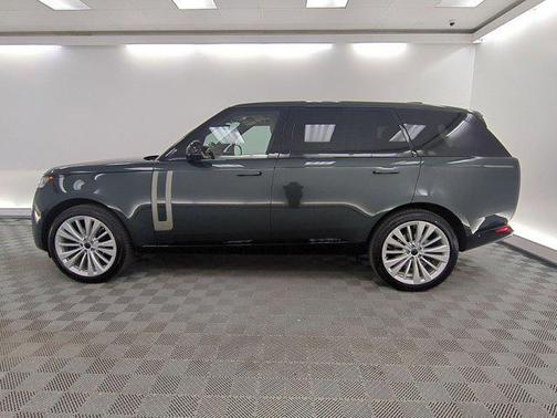 Belgravia Green Metallic 2026 Land Rover Range Rover P400 SE 7 Seat