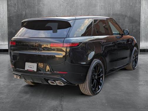 2025 Land Rover Range Rover Sport SE