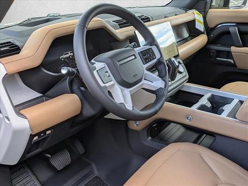 Santorini Black Metallic 2026 Land Rover Defender P400 X-Dynamic SE