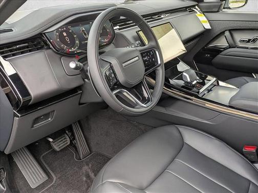 Charente Grey Premium Metallic 2026 Land Rover Range Rover Sport SE